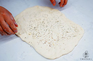 不用出膜一样好吃:免揉面包 制作方法