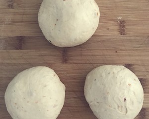 番茄干咸口硬欧包(速溶酵母版)制作方法