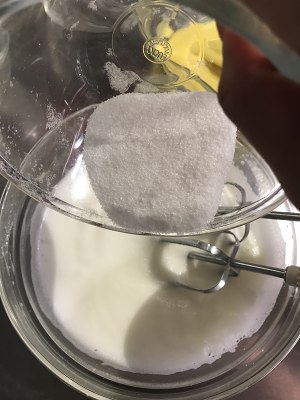 堂妈的酸奶戚风蛋糕制作方法