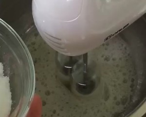 彩虹蛋糕卷胚 制作方法