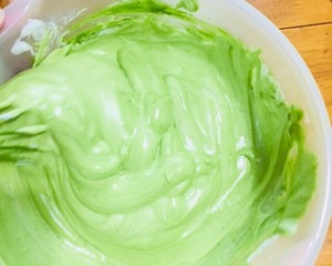 彩虹蛋糕卷胚 制作方法