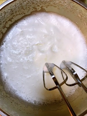 小米戚风蛋糕 制作方法