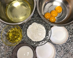 酸奶戚风蛋糕 制作方法