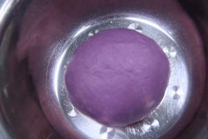 低脂健康的紫薯面包 制作方法