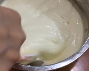 彩虹蛋糕卷胚 制作方法