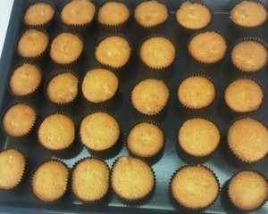 杏仁纸杯蛋糕 制作方法