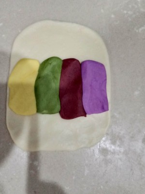 彩色螺纹酥  制作方法