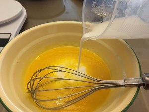 8寸戚风蛋糕 制作方法