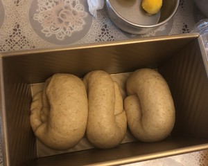 淡奶油吐司 制作方法