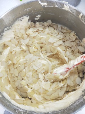 杏仁纸杯蛋糕 制作方法