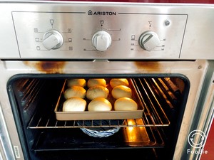 椰浆卡仕达馅小面包 制作方法