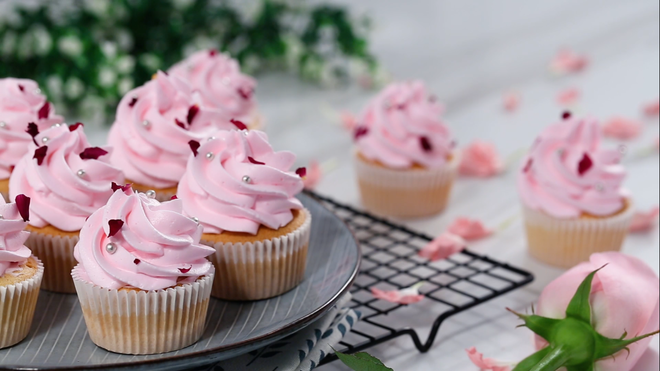 少女风杯子蛋糕 制作方法