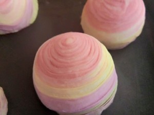 彩色螺纹酥  制作方法