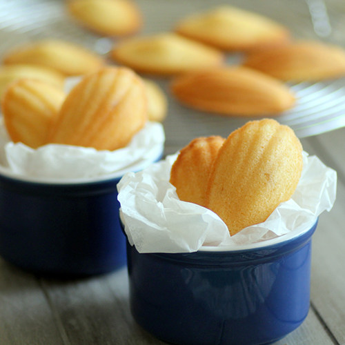 清爽松软的柠檬马德琳 制作方法