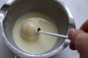 棒棒糖蛋糕 制作方法