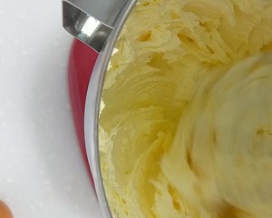 杏仁纸杯蛋糕 制作方法