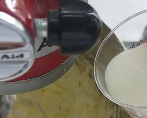 杏仁纸杯蛋糕 制作方法