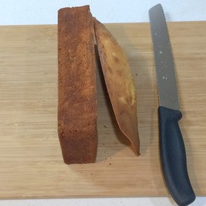 口感清爽的糖霜柠檬磅蛋糕 制作方法