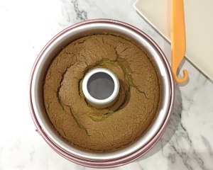 淡抹茶酸奶戚风 制作方法