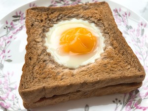 芝士太阳蛋吐司  制作方法