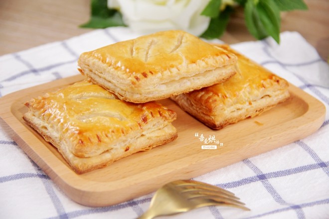 不用开酥快手的——香甜菠萝派 制作方法