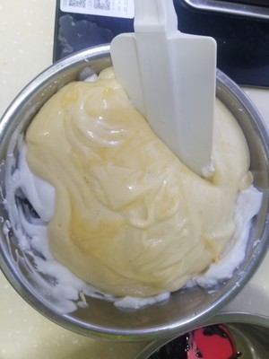 黑芝麻酱戚风蛋糕 制作方法