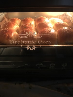 玉米油中种蜂蜜小面包 制作方法