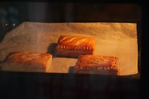 不用开酥快手的——香甜菠萝派 制作方法