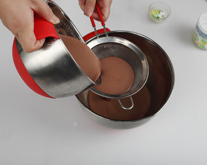 巧克力慕斯蛋糕（南西烘焙） 制作方法