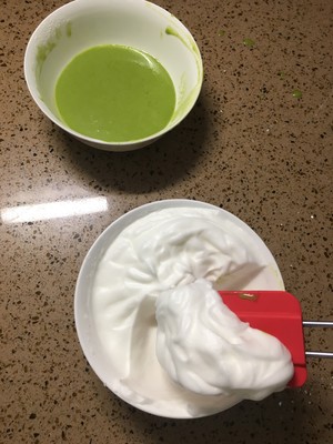 辅食：菠菜山药蛋糕卷（无糖） 制作方法