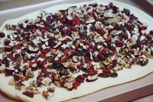 俄罗斯果仁大列巴  制作方法