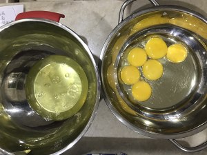 纸杯蛋糕  制作方法