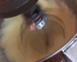 超好看棋格蛋糕！  制作方法