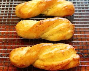 奶香椰丝面包 制作方法