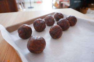 【懒人版】超详细快手蛋黄酥 制作方法