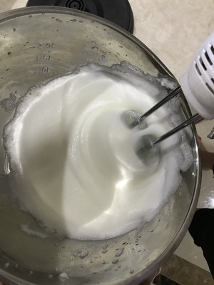 纸杯蛋糕  制作方法