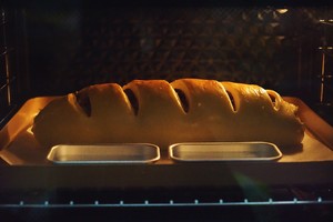 俄罗斯果仁大列巴  制作方法