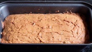 甜中微咸的精品，葱油磅蛋糕  制作方法