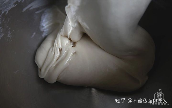 面包制作,刚开始就“翻车”的面包制作现场不看一下吗?