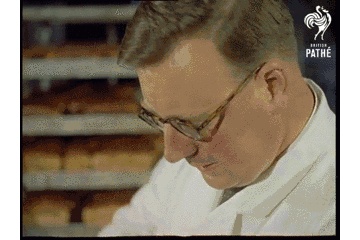 面包冷冻能保存多久,1957年,“冰冻”的面包?!早期面包加工厂原来长这样!