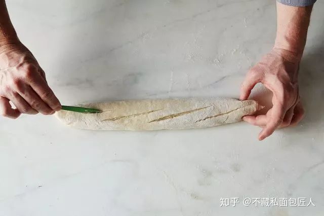 面包整形方法技巧,谁说整容只有日韩强?法式面包整容术大揭秘
