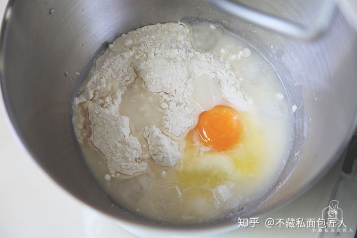 揉面如何出手套膜?弄懂面团的5个搅拌阶段,100%出手套膜