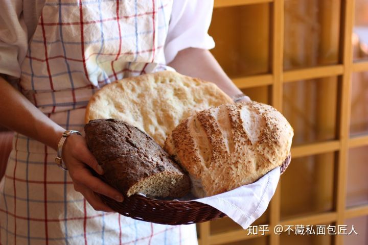 面包制作,刚开始就“翻车”的面包制作现场不看一下吗?