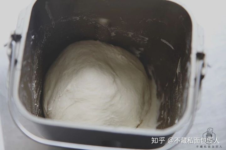 面包制作,刚开始就“翻车”的面包制作现场不看一下吗?