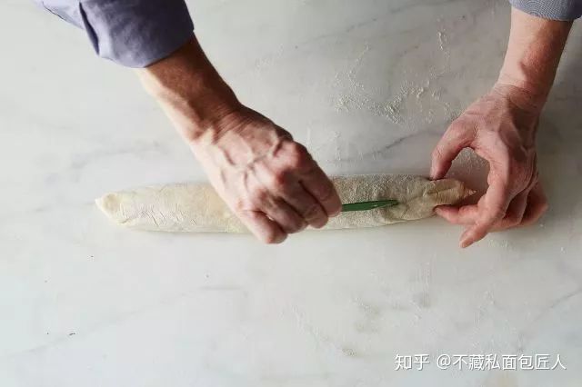 面包整形方法技巧,谁说整容只有日韩强?法式面包整容术大揭秘