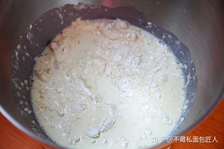 面包制作,刚开始就“翻车”的面包制作现场不看一下吗?