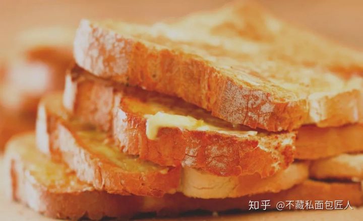 如何鉴别吐司是否做的好?吐司品质鉴定的8个标准,了解一下