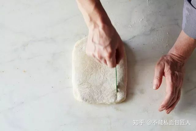 面包整形方法技巧,谁说整容只有日韩强?法式面包整容术大揭秘
