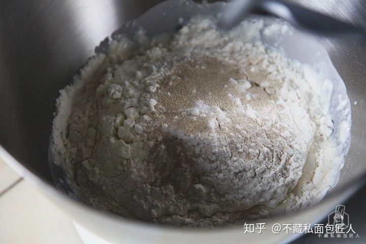 揉面如何出手套膜?弄懂面团的5个搅拌阶段,100%出手套膜