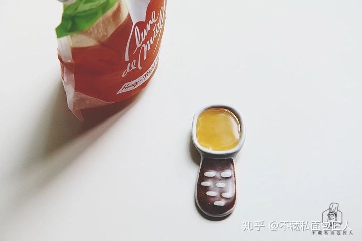 如何揉面?超实用!7种湿性材料介绍以及和水的换算比例